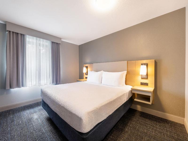 Days Inn by Wyndham Thunder Bay North image