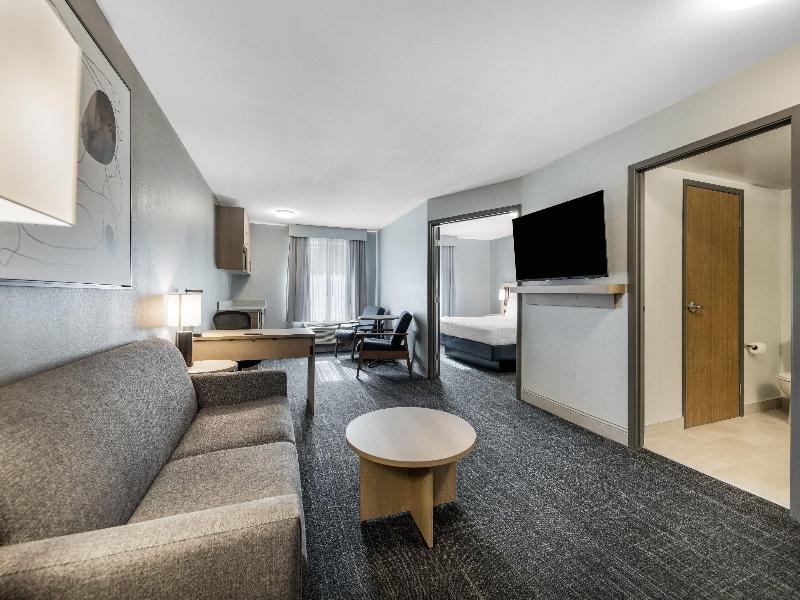 Days Inn by Wyndham Thunder Bay North image