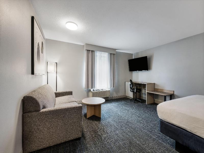 Days Inn by Wyndham Thunder Bay North image