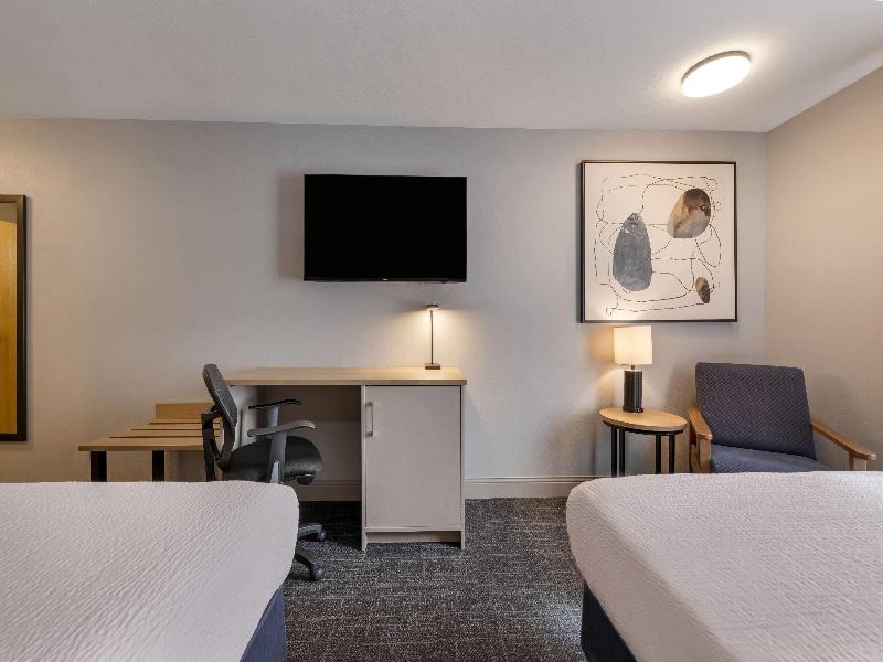 Days Inn by Wyndham Thunder Bay North image