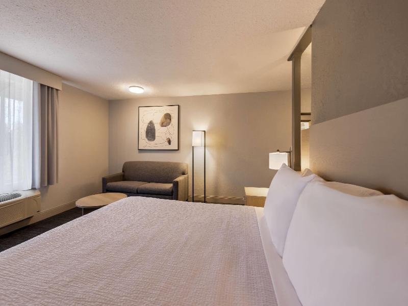 Days Inn by Wyndham Thunder Bay North image