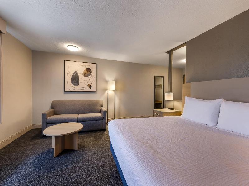 Days Inn by Wyndham Thunder Bay North image