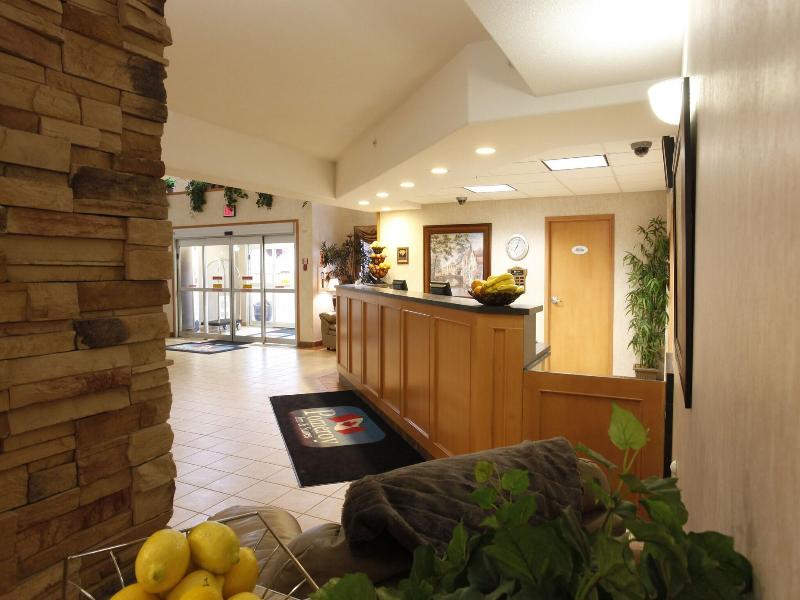Pomeroy Inn and Suites Fort St John