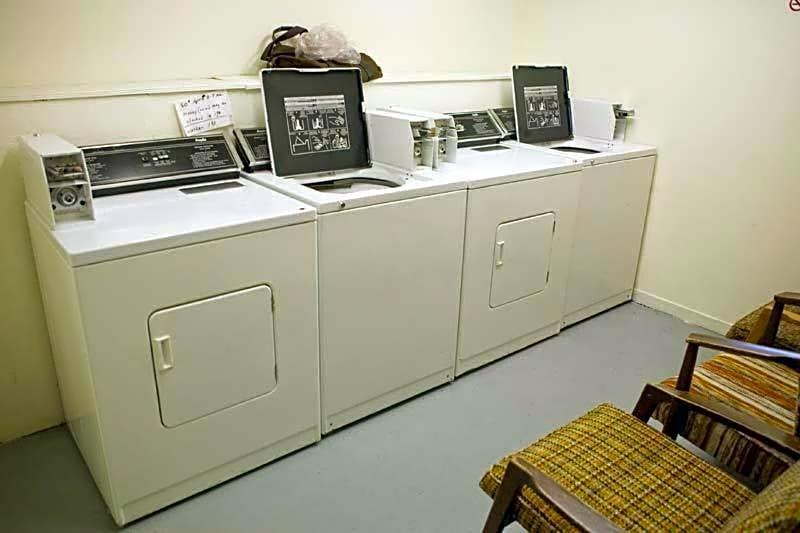 The Clansman Motel image