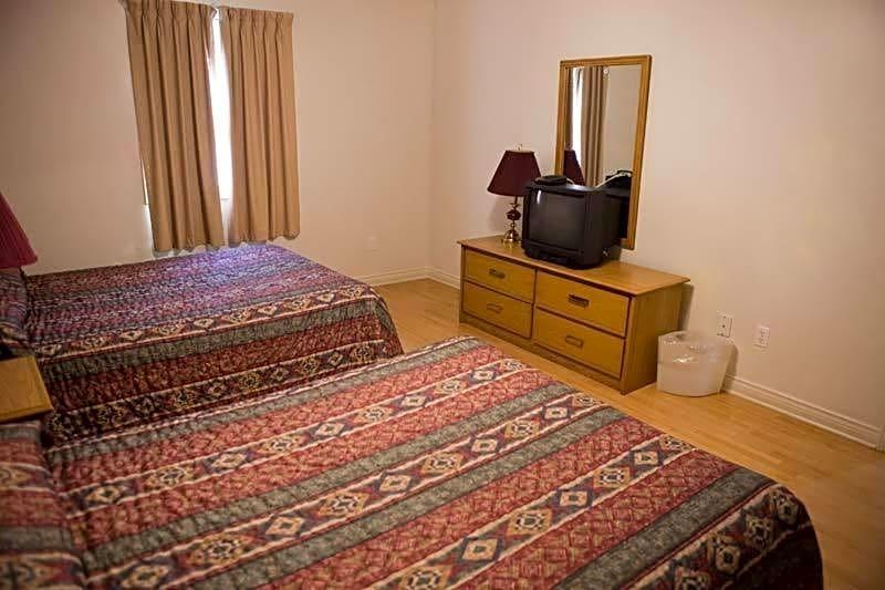 The Clansman Motel image