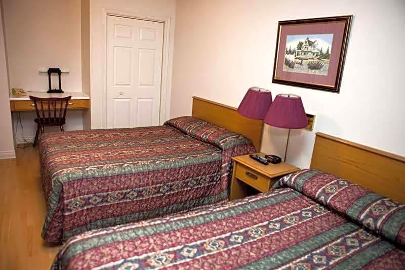 The Clansman Motel image