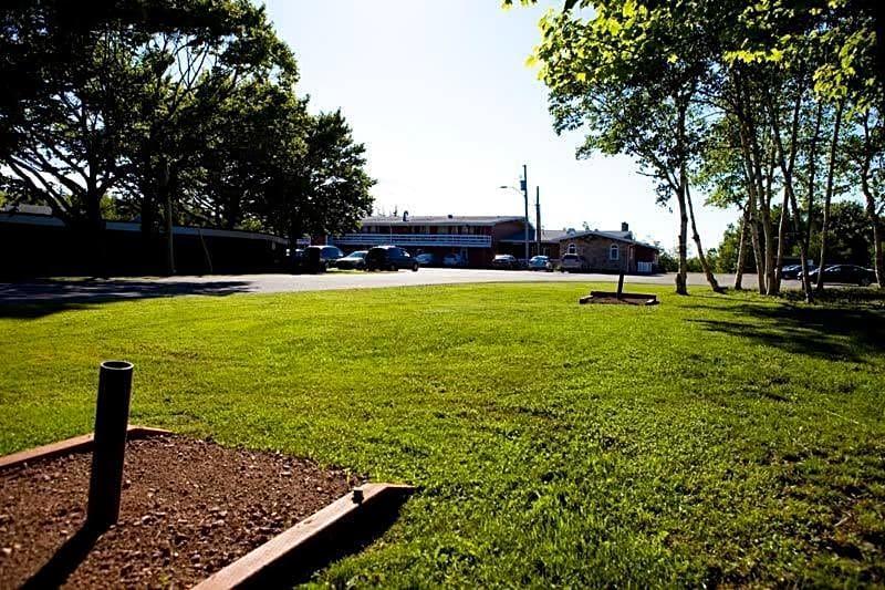 The Clansman Motel image