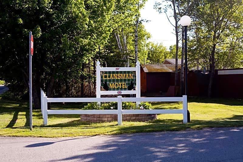 The Clansman Motel image