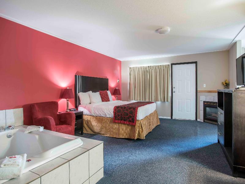 Ramada Limited 100 Mile House image 7