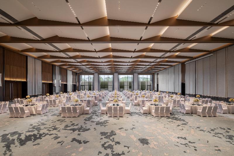 Crowne Plaza Xiangyang image
