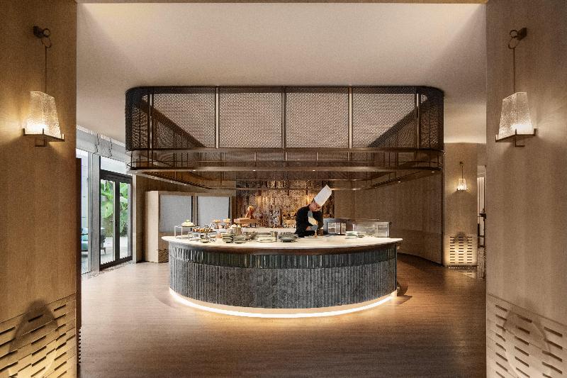 Crowne Plaza Xiangyang image