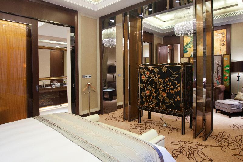 Crowne Plaza Xiangyang image