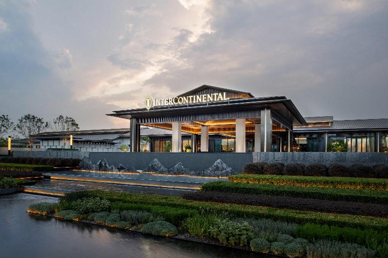 Crowne Plaza Xiangyang image