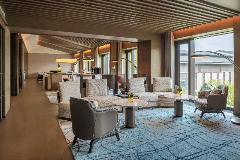 Crowne Plaza Xiangyang image