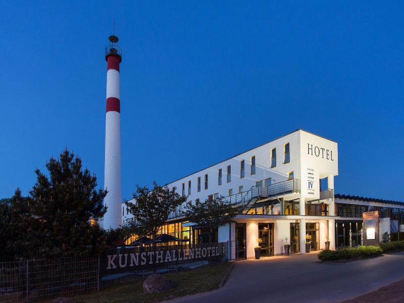 Vier Jahreszeiten Zingst image