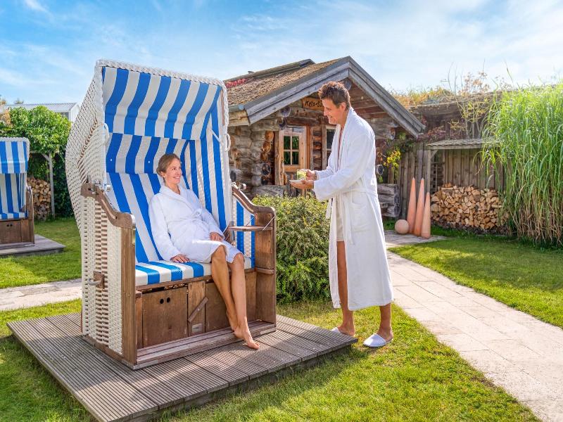 Vier Jahreszeiten Zingst image