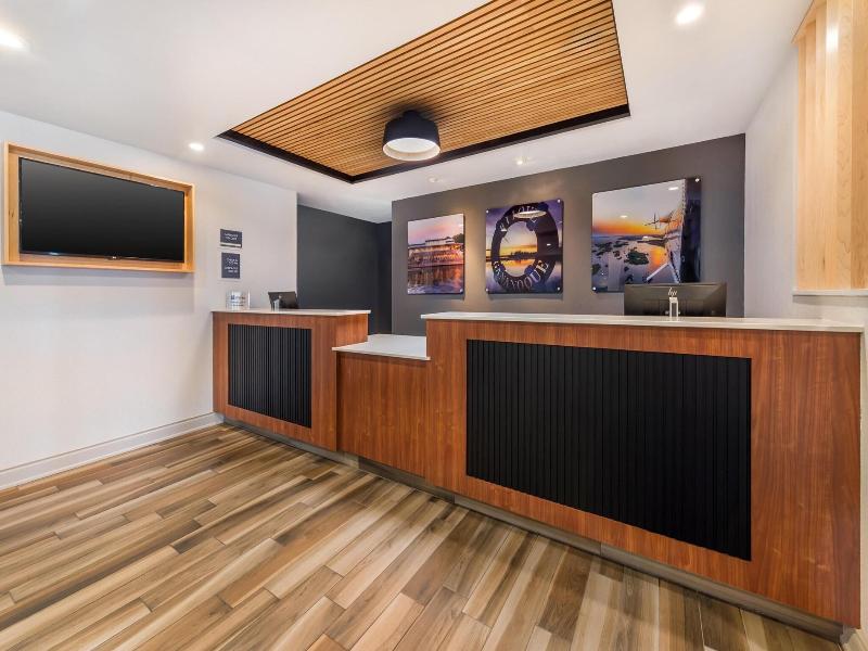 Holiday Inn Express Hotel & Suites Gananoque