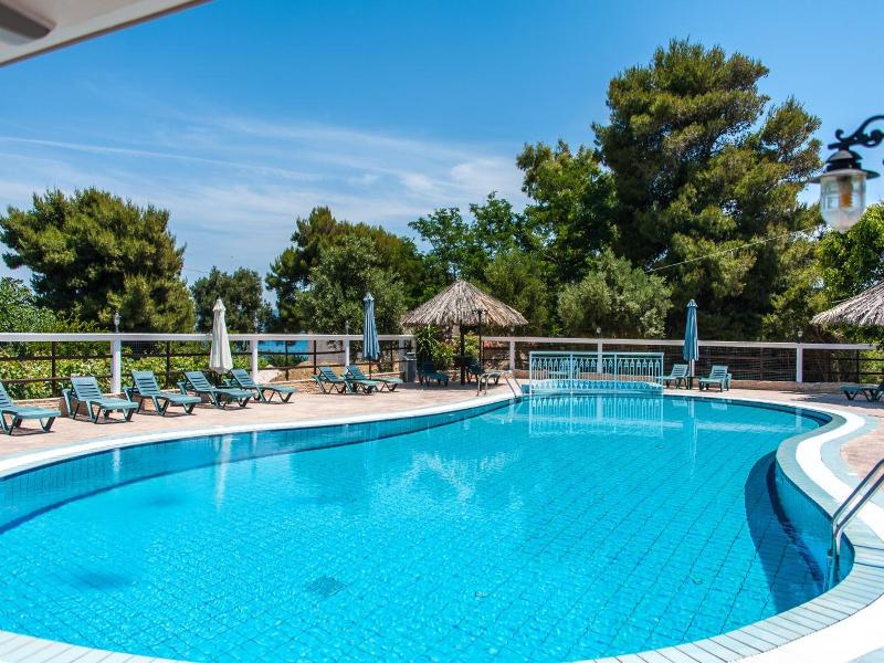 Bozikis Palace Hotel image