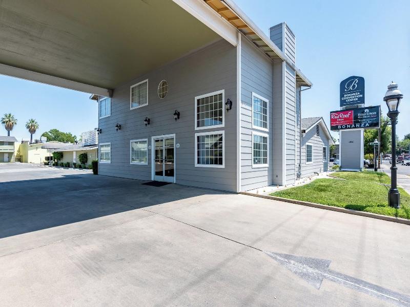 HomeTowne Stu by Red Roof Yuba C Bonanza–Marysvill image