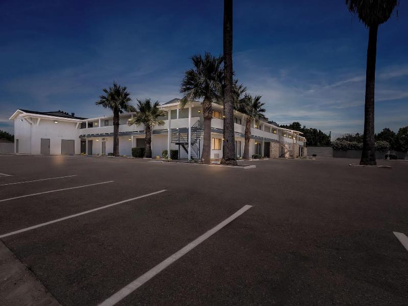 HomeTowne Stu by Red Roof Yuba C Bonanza–Marysvill image