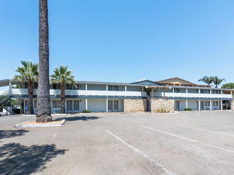 HomeTowne Stu by Red Roof Yuba C Bonanza–Marysvill image