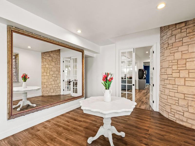 HomeTowne Stu by Red Roof Yuba C Bonanza–Marysvill image