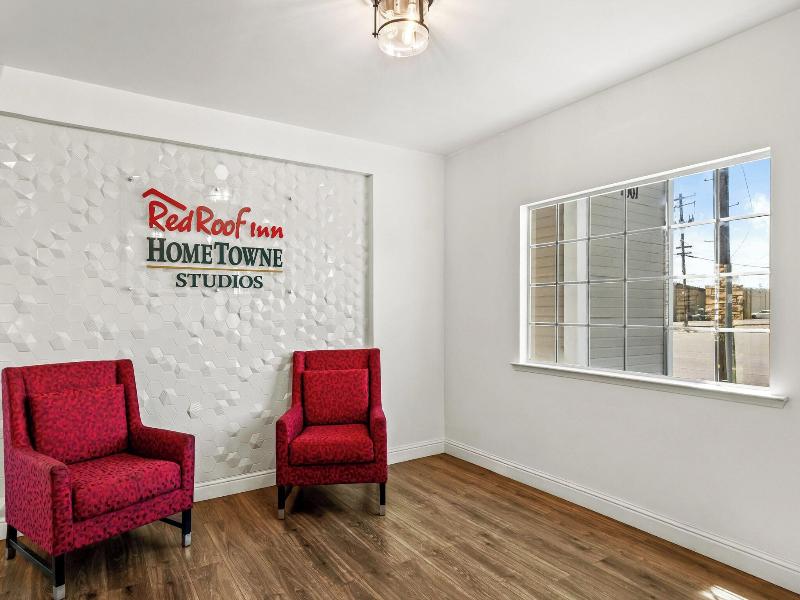 HomeTowne Stu by Red Roof Yuba C Bonanza–Marysvill image