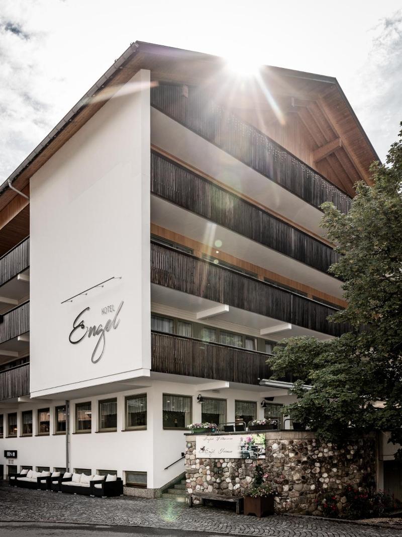 Engel — main photo