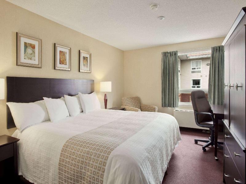 Travelodge Hotel By Wyndham Sudbury image