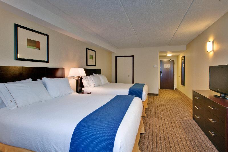 Comfort Inn & Suites image