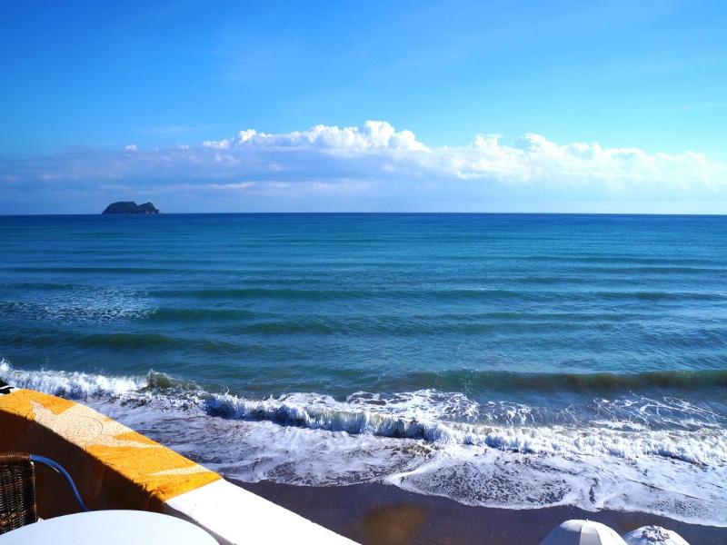Crystal Beach — general view