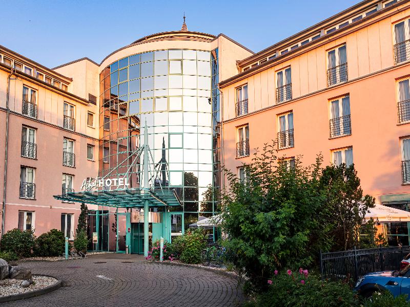 ACHAT Hotel Magdeburg — exterior view