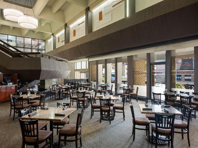 Ramada Plaza By Wyndham Regina Downtown