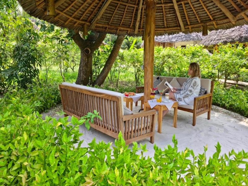 Zanzi Resort Private Paradise image