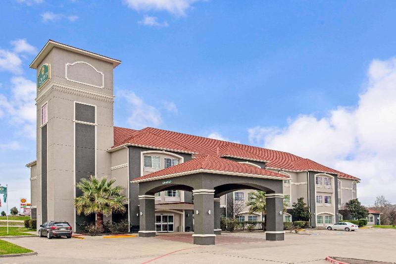 La Quinta Inn & Suites Fairfield Tx image