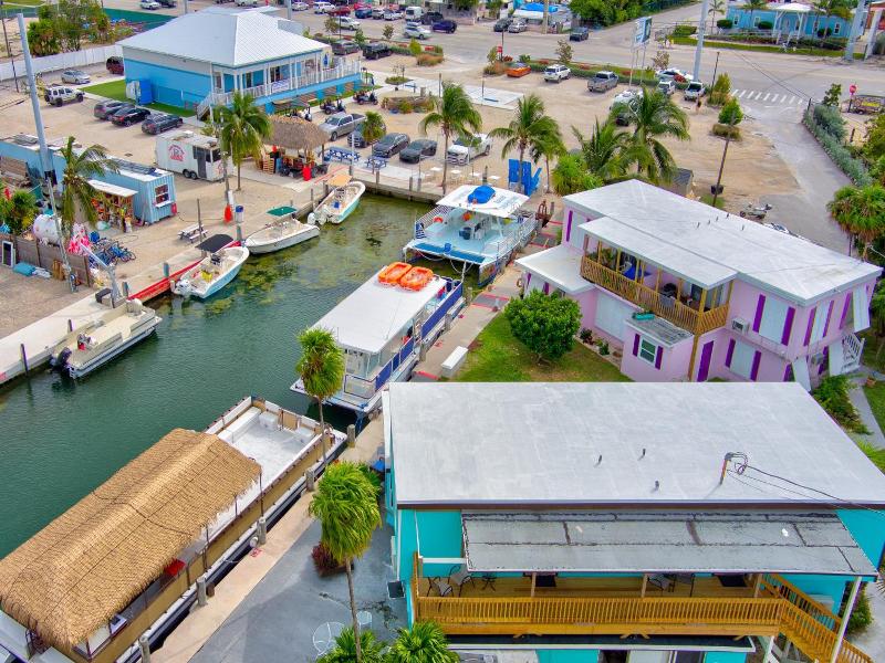 Captain Pips Marina & Hideaway image