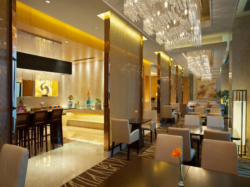 Crowne Plaza Yichang image