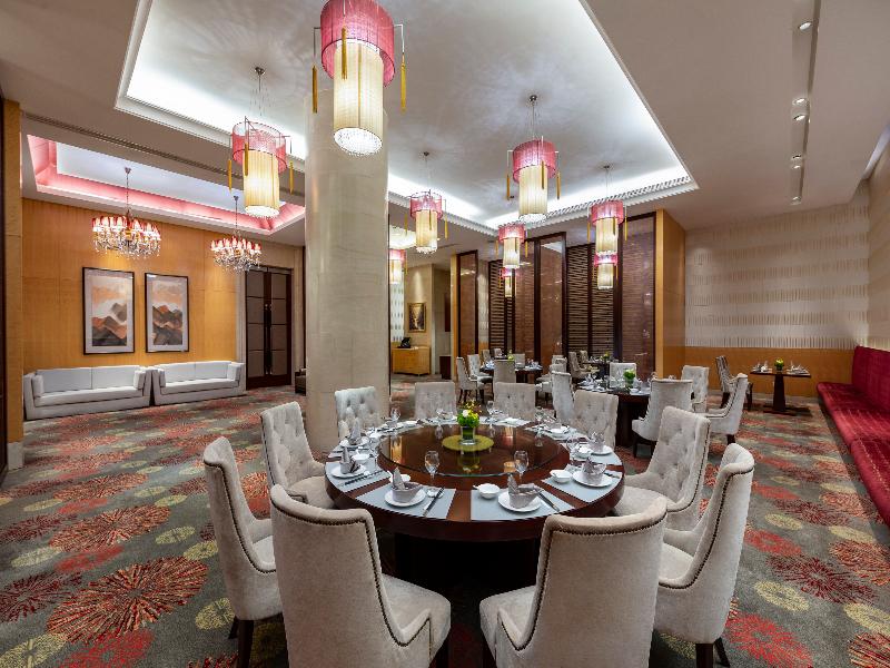 Crowne Plaza Yichang by IHG image