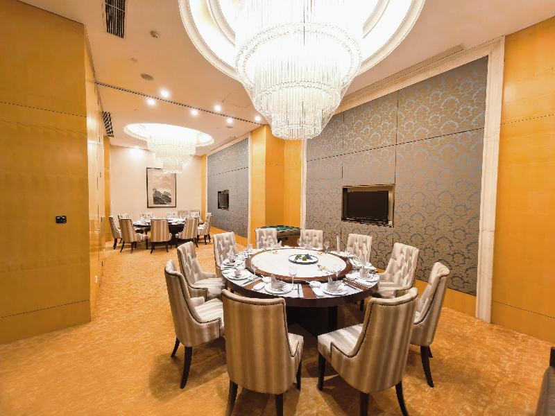 Crowne Plaza Yichang image