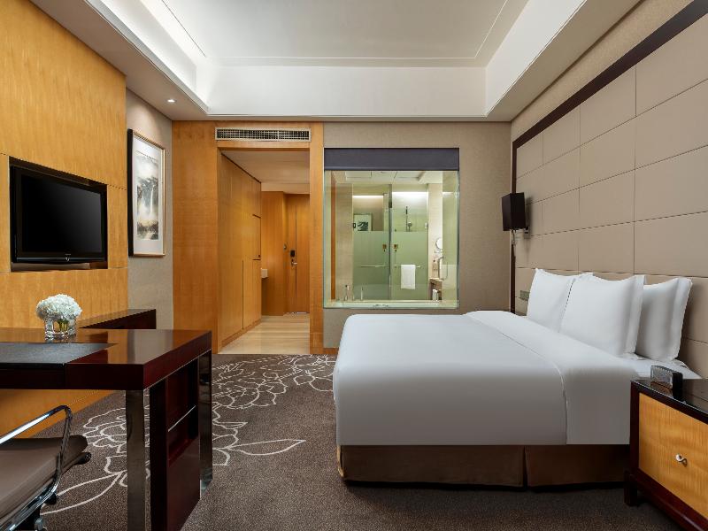 Crowne Plaza Yichang by IHG image