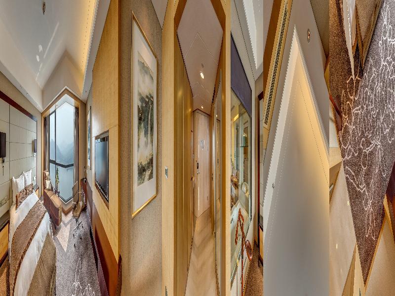 Crowne Plaza Yichang image