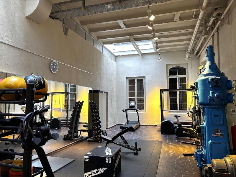 B2 Boutique Hotel and Spa image