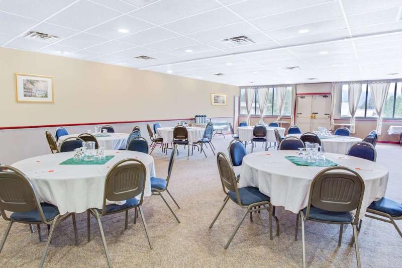 Howard Johnson by Wyndham Enderby — photo 2