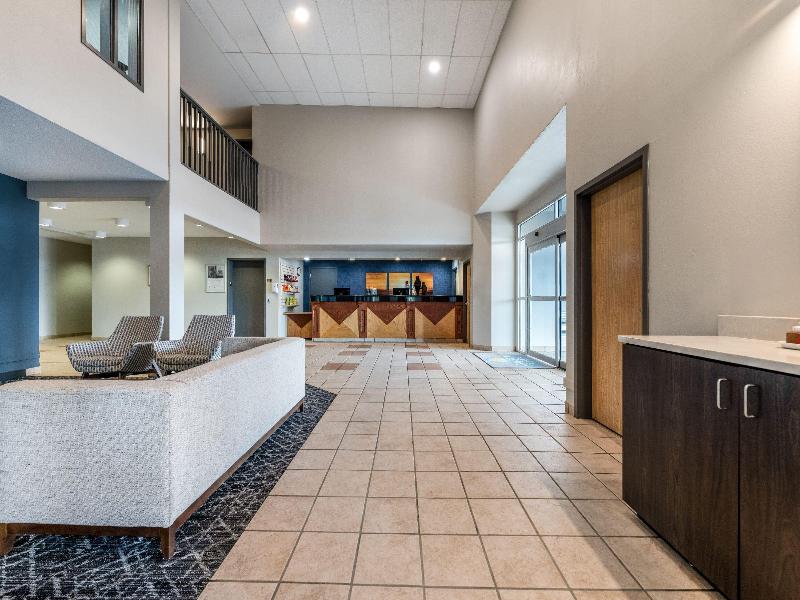 Days Inn & Suites by Wyndham Thunder Bay image