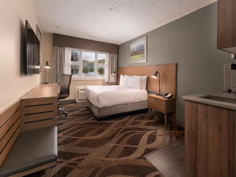 Prestige Hudson Bay Lodge & Conference Centre image