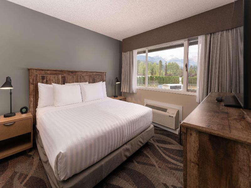 Prestige Hudson Bay Lodge & Conference Centre image