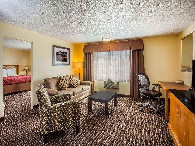 Days Inn by Wyndham Yakima image
