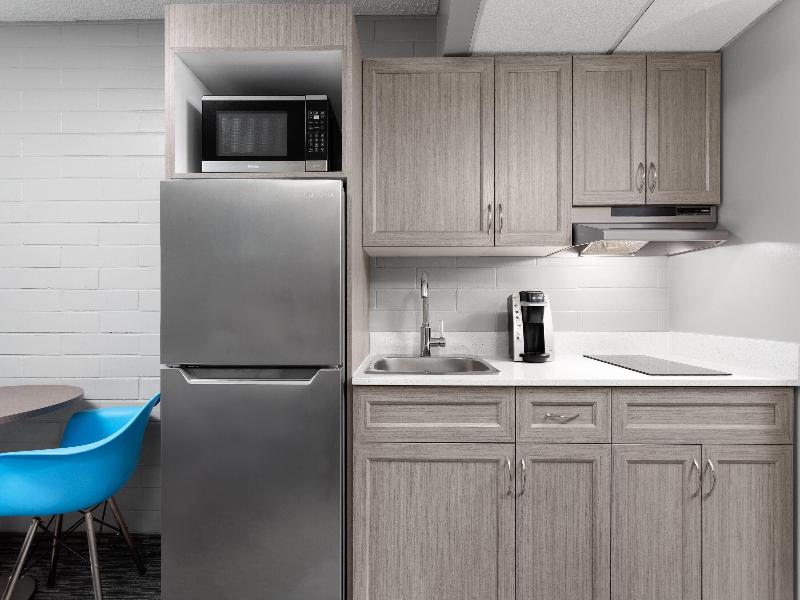 Travelodge by Wyndham Grande Prairie image