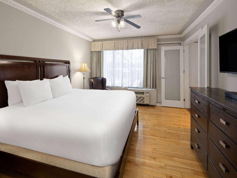 Baymont By Wyndham Edson image