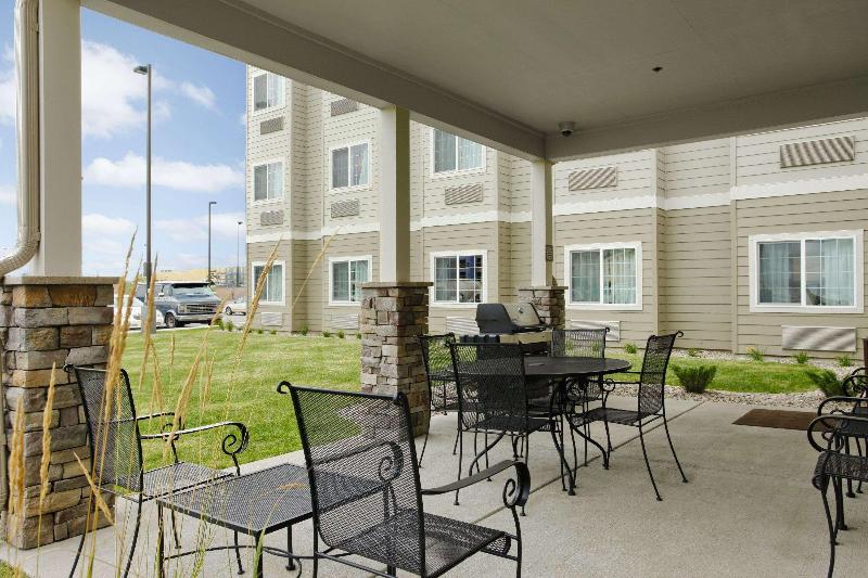 Microtel Inn & Suites By Wyndham Williston image